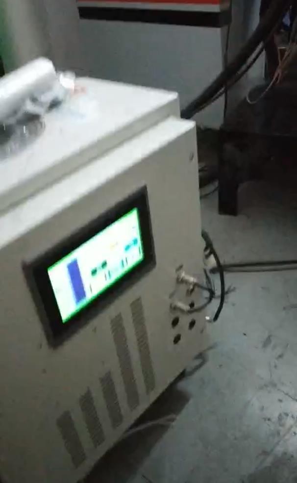 覆膜机加装UV喷码机
